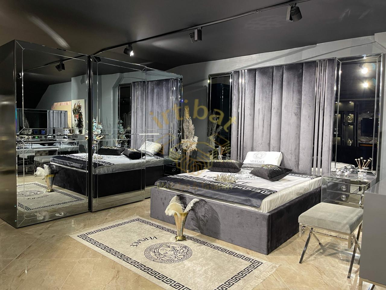 KAREN AYNALI YATAK TAKIMI