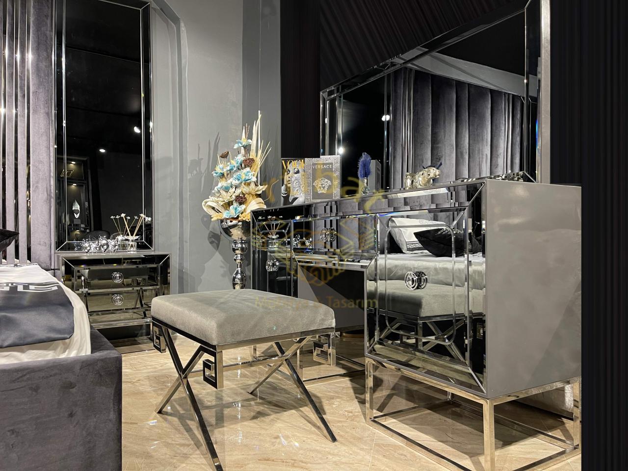 KAREN AYNALI YATAK TAKIMI